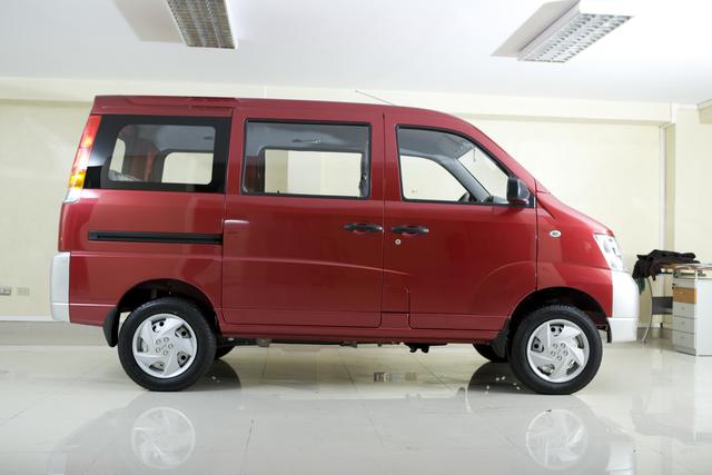 JAC Sunray Van exterior photo JAC Sunray Van modern big