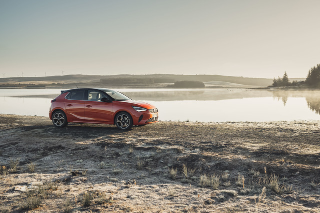 Opel Corsa F mod restyling