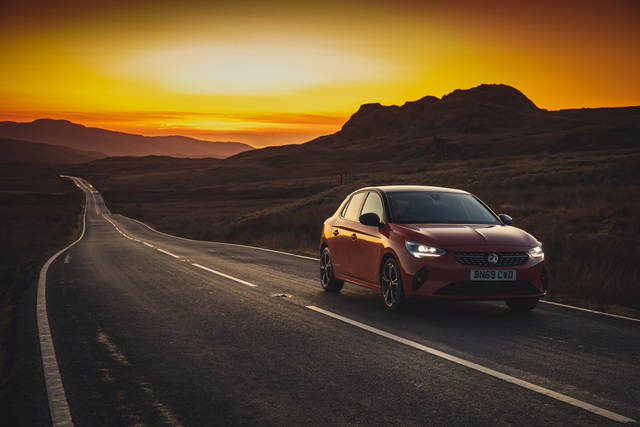 Opel Corsa F mod big