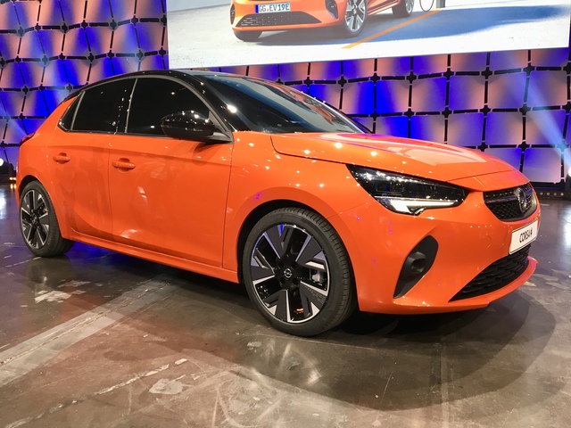 Opel Corsa-e F accessories model Opel Corsa-e F interior specifications