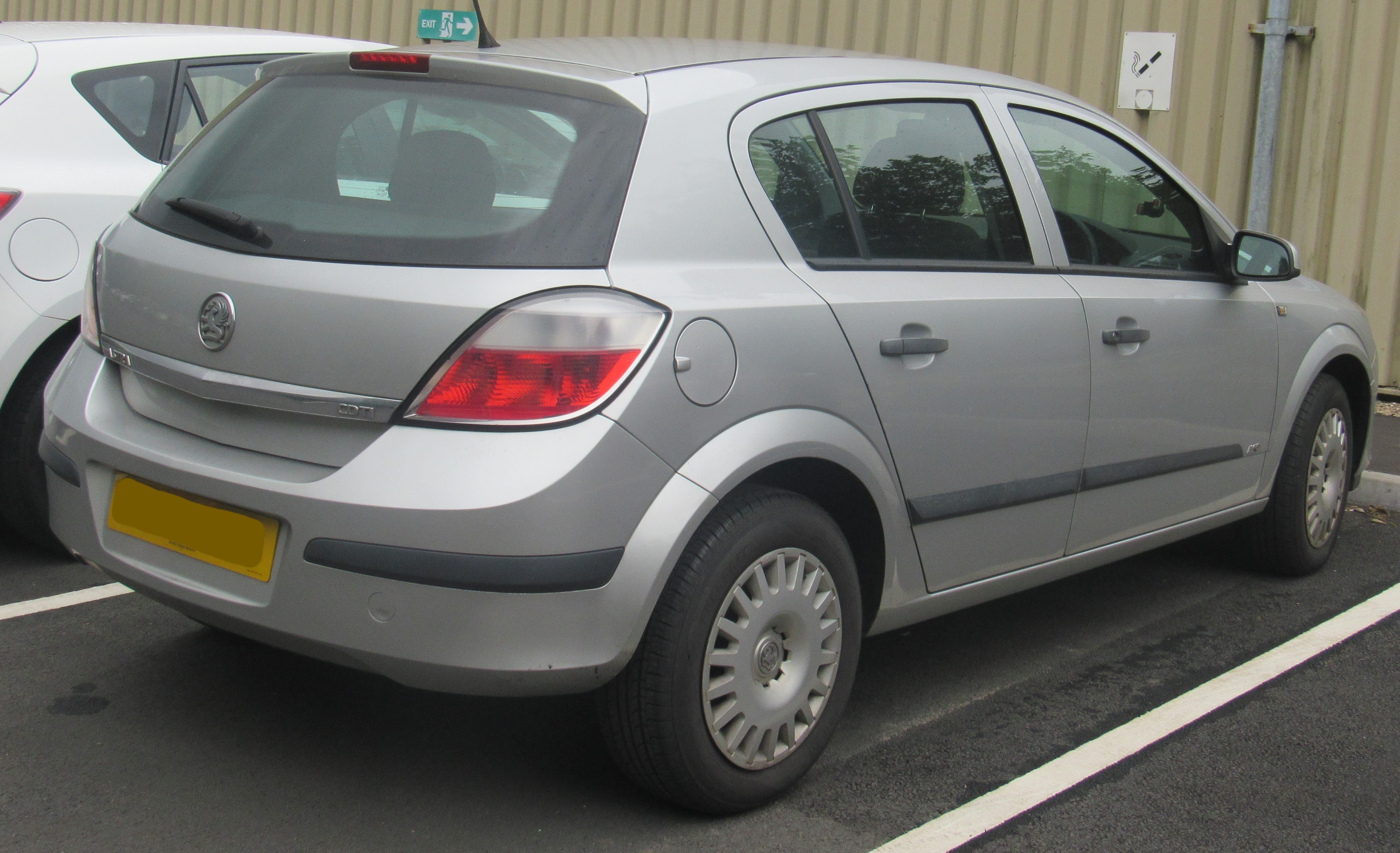 Opel Astra Hatchback exterior model