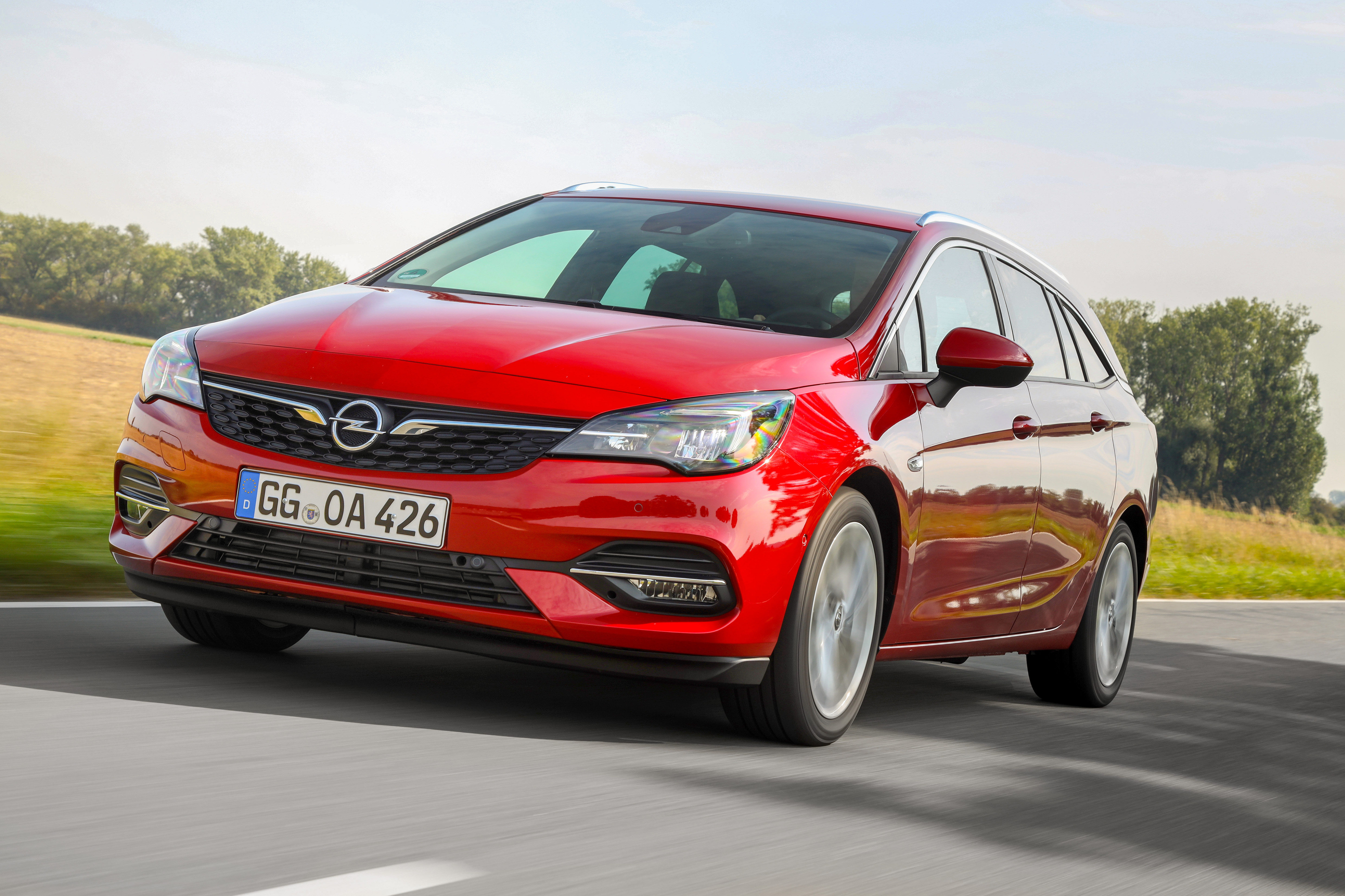 Opel Astra Sports Tourer mod photo