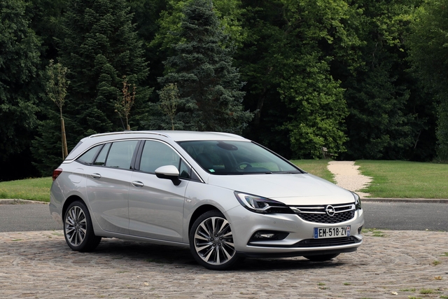 Opel Astra Sports Tourer best restyling