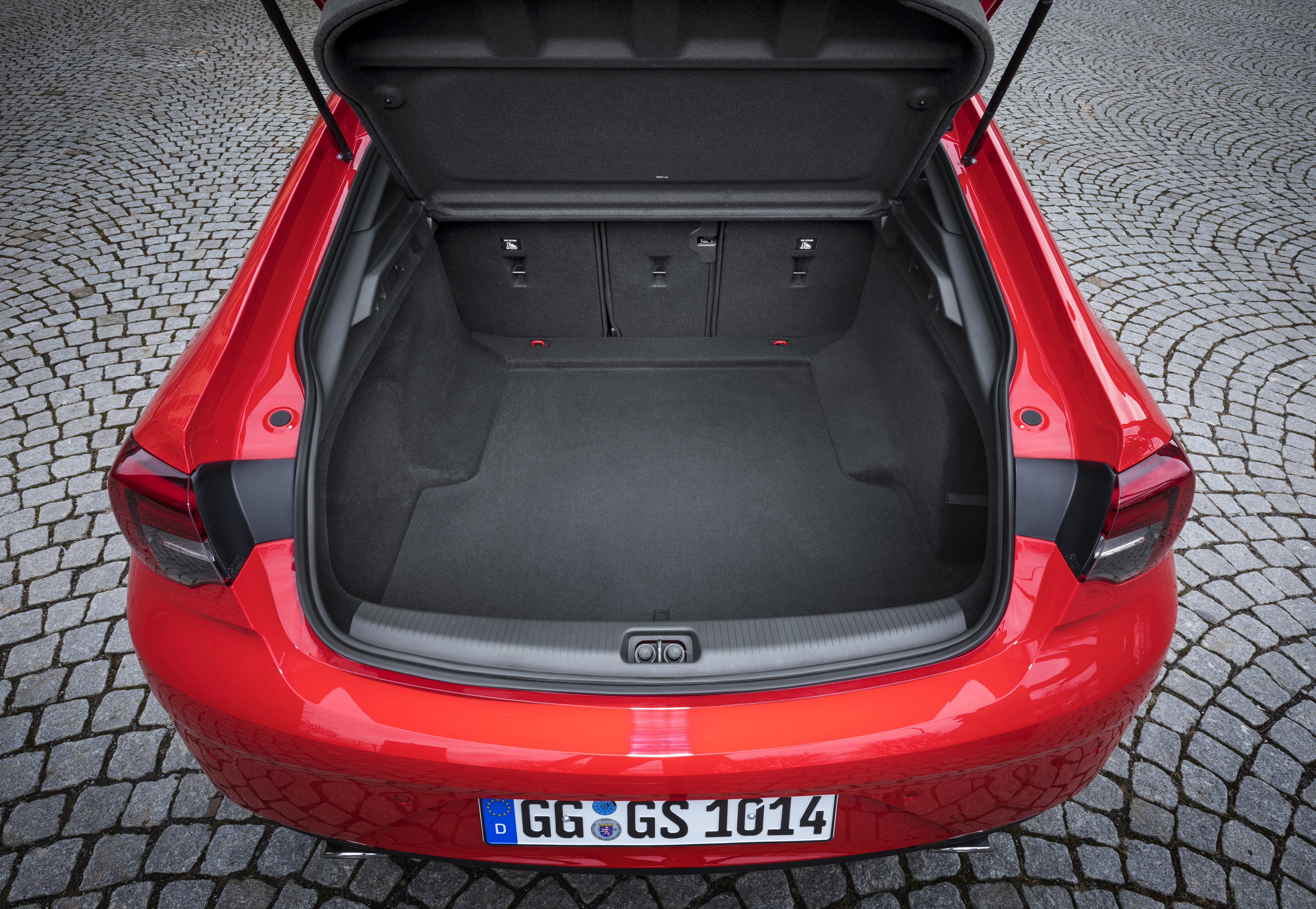Opel Insignia Grand Sport interior big