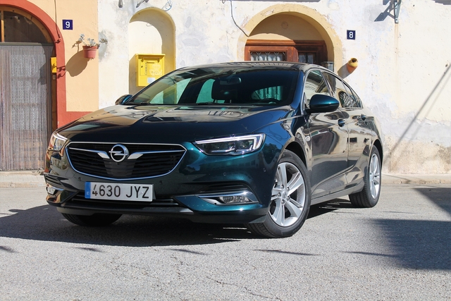 Opel Insignia Grand Sport reviews 2020 Opel Insignia Grand Sport interior 2020