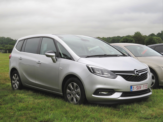Opel Zafira modern photo Opel Zafira minivan 2016