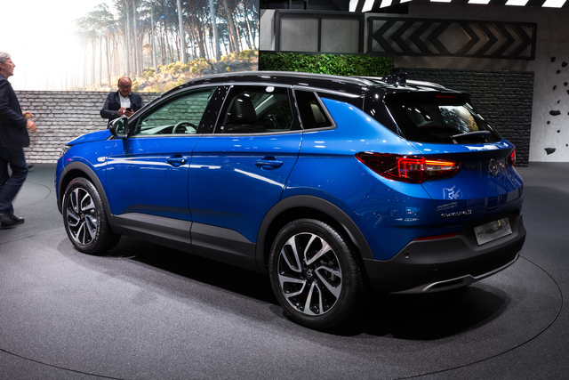 Opel Grandland X accessories specifications Opel Grandland X exterior restyling