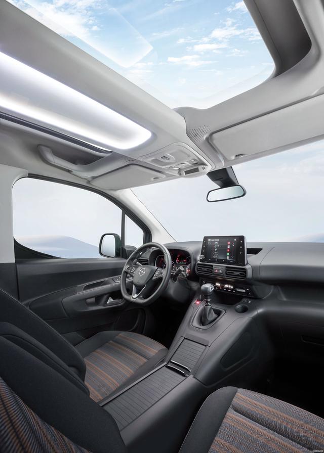 Opel Combo Life accessories photo Opel Combo Life hd specifications