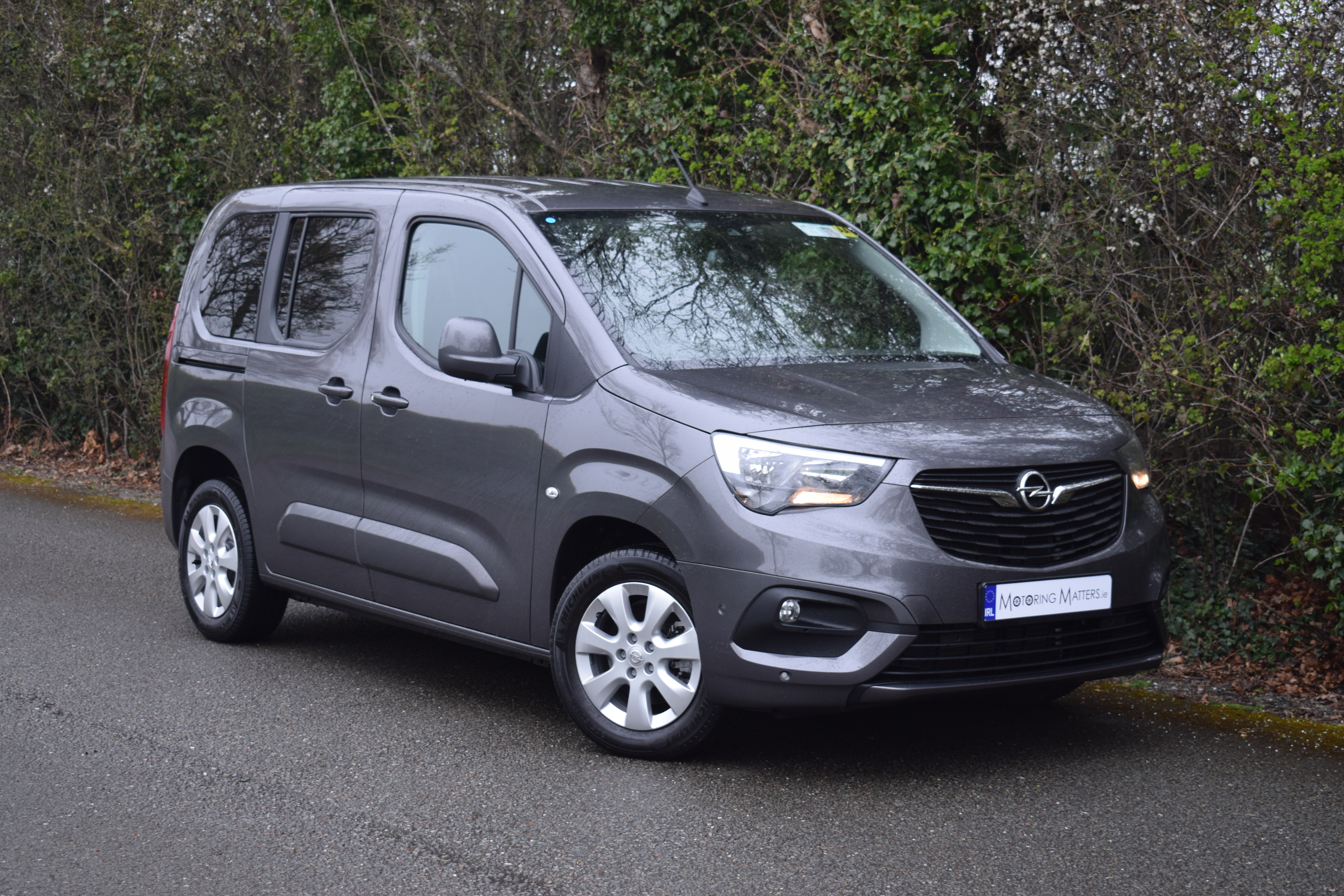 Opel Combo Life best specifications