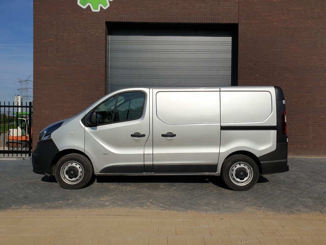 Opel Vivaro reviews photo Opel Vivaro exterior model