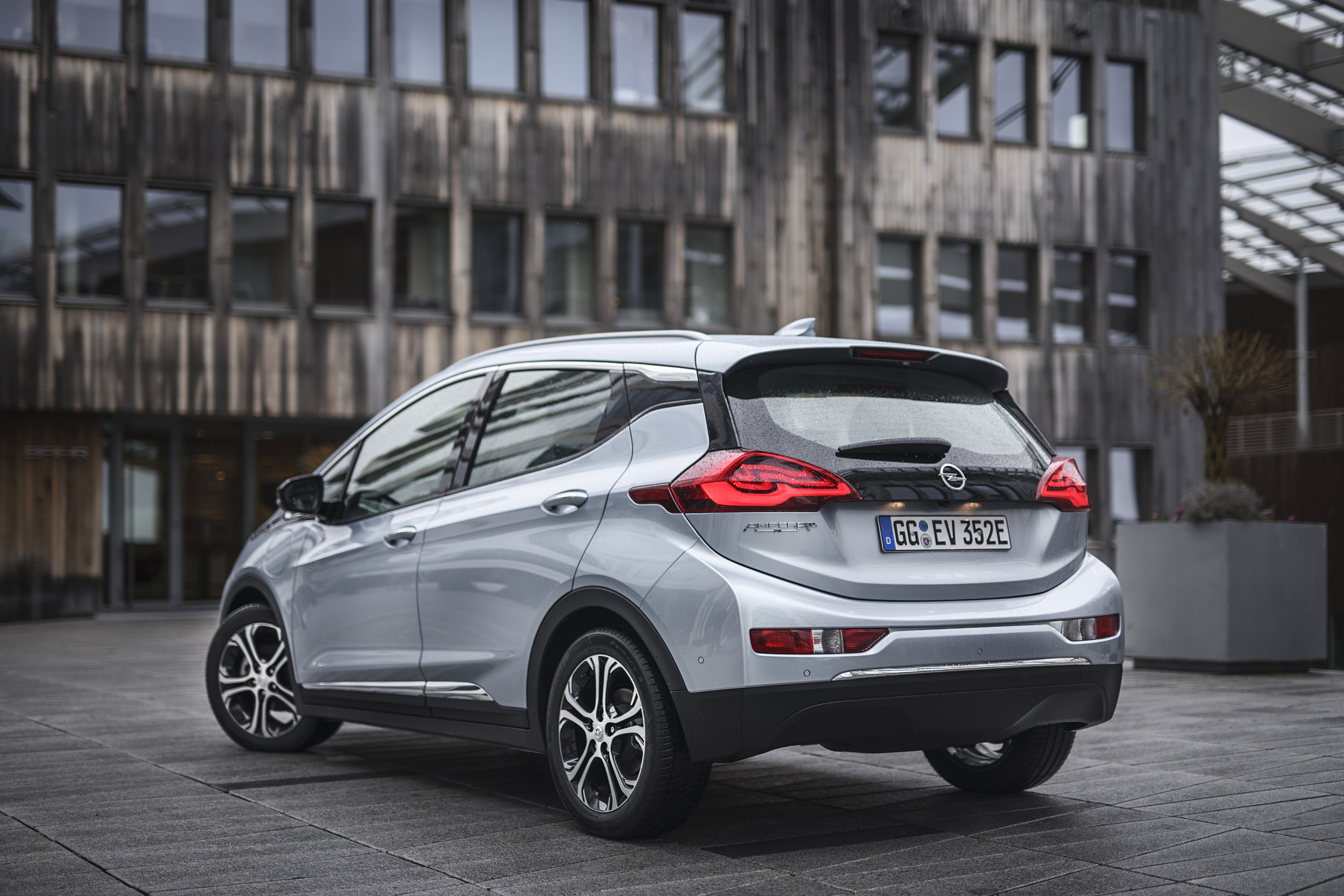 Opel Ampera-e accessories restyling