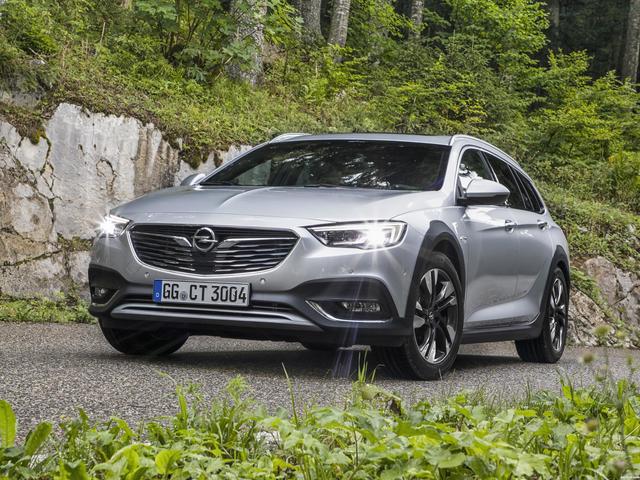Opel Insignia Country Tourer more photos Opel Insignia Country Tourer auto show