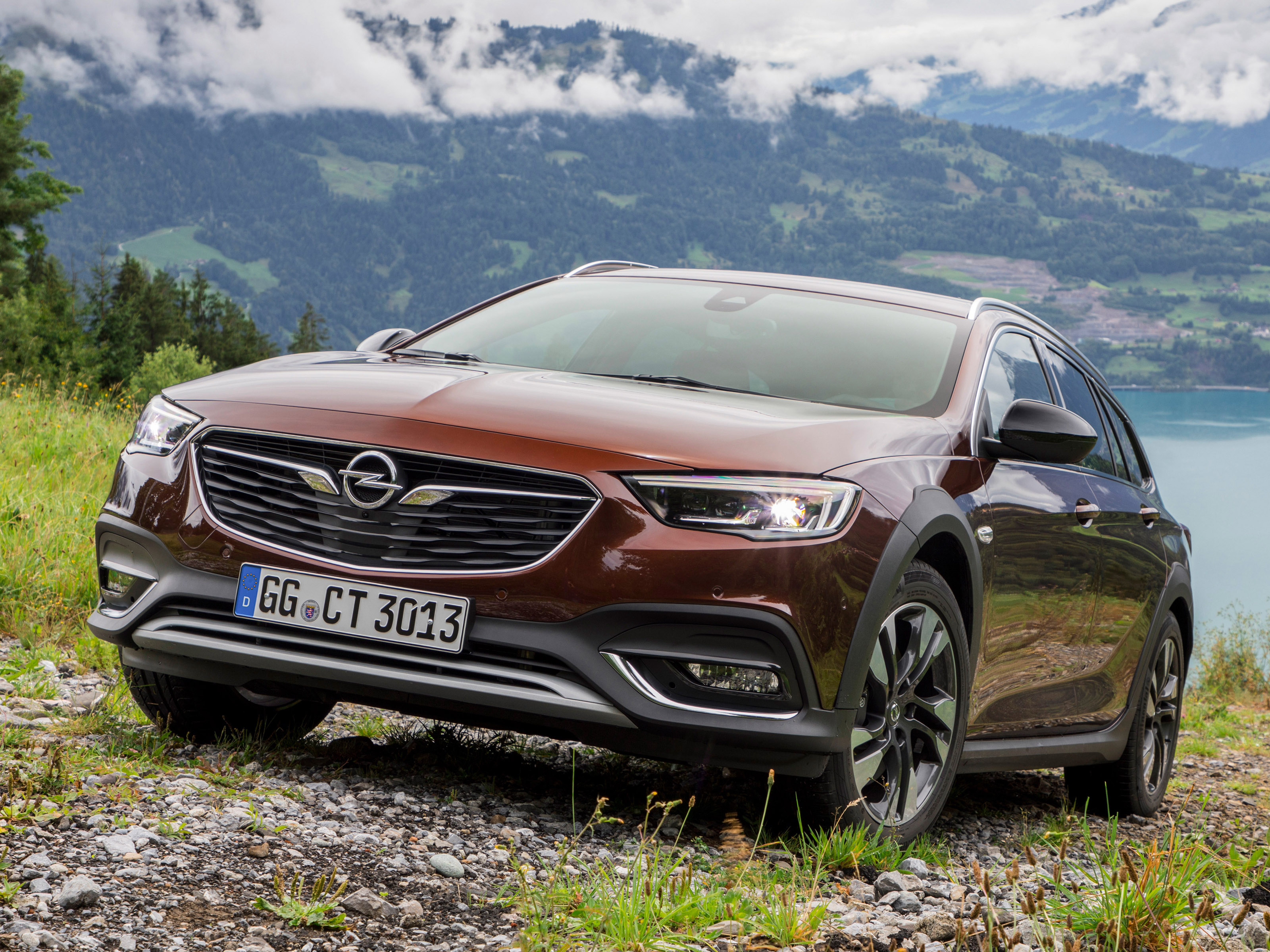 Opel Insignia Country Tourer 4k specifications