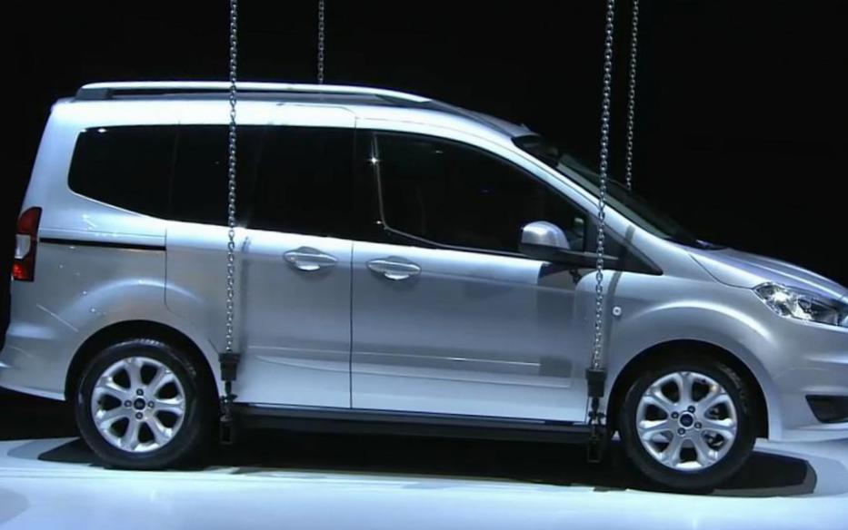 Ford Tourneo Courier 2013 minivan