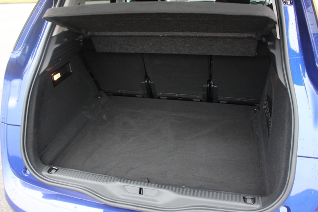 Citroen C4 Picasso 4k photo