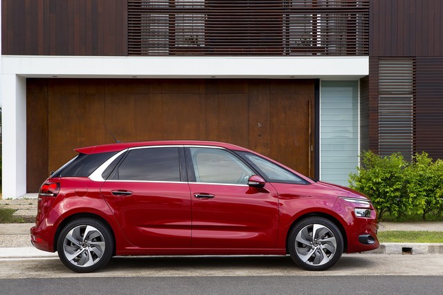 Citroen C4 Picasso accessories model