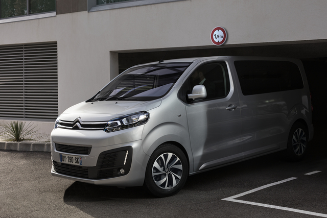 Citroen SpaceTourer reviews restyling Citroen SpaceTourer accessories photo