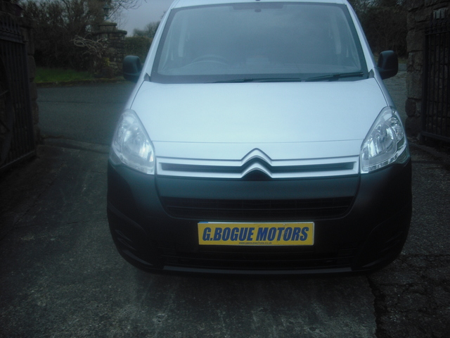 Citroen E-Berlingo minivan big