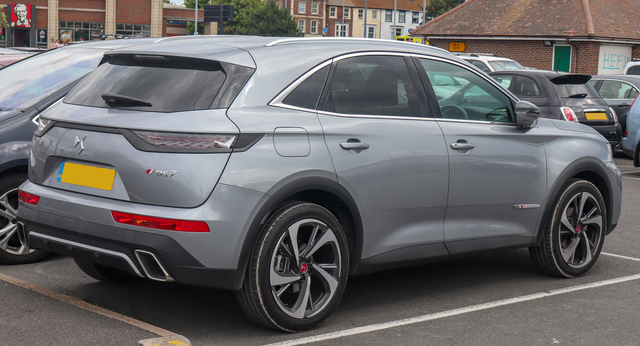 Citroen DS7 Crossback suv big Citroen DS7 Crossback accessories big