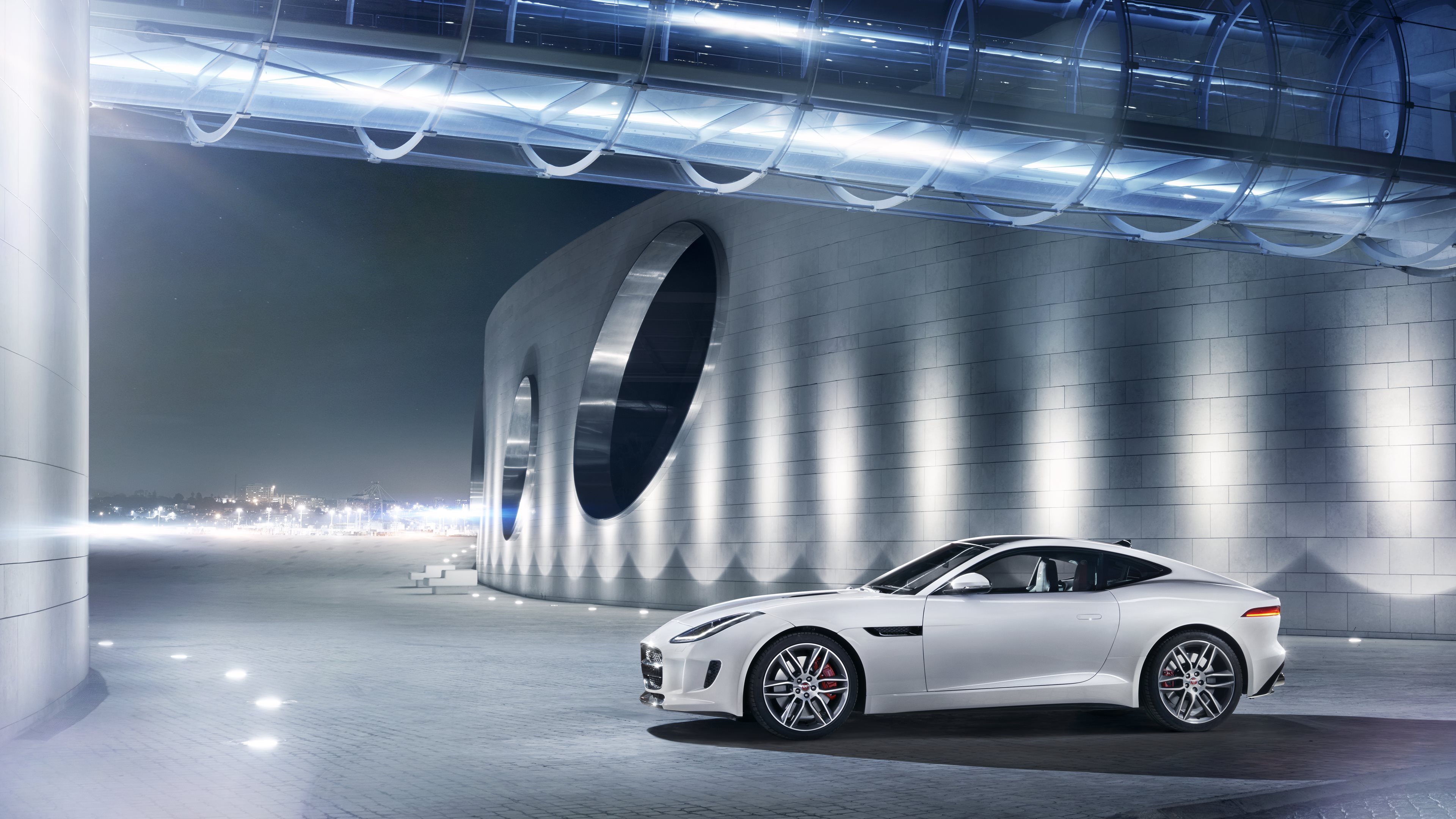 Jaguar F-Type Coupe accessories specifications