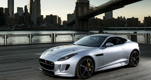 Jaguar F-Type Coupe interior specifications