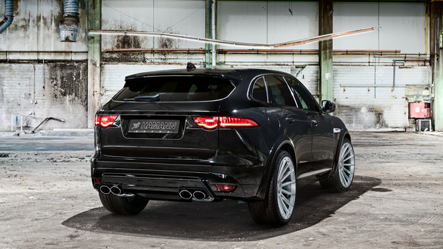 Jaguar E-Pace exterior 2017