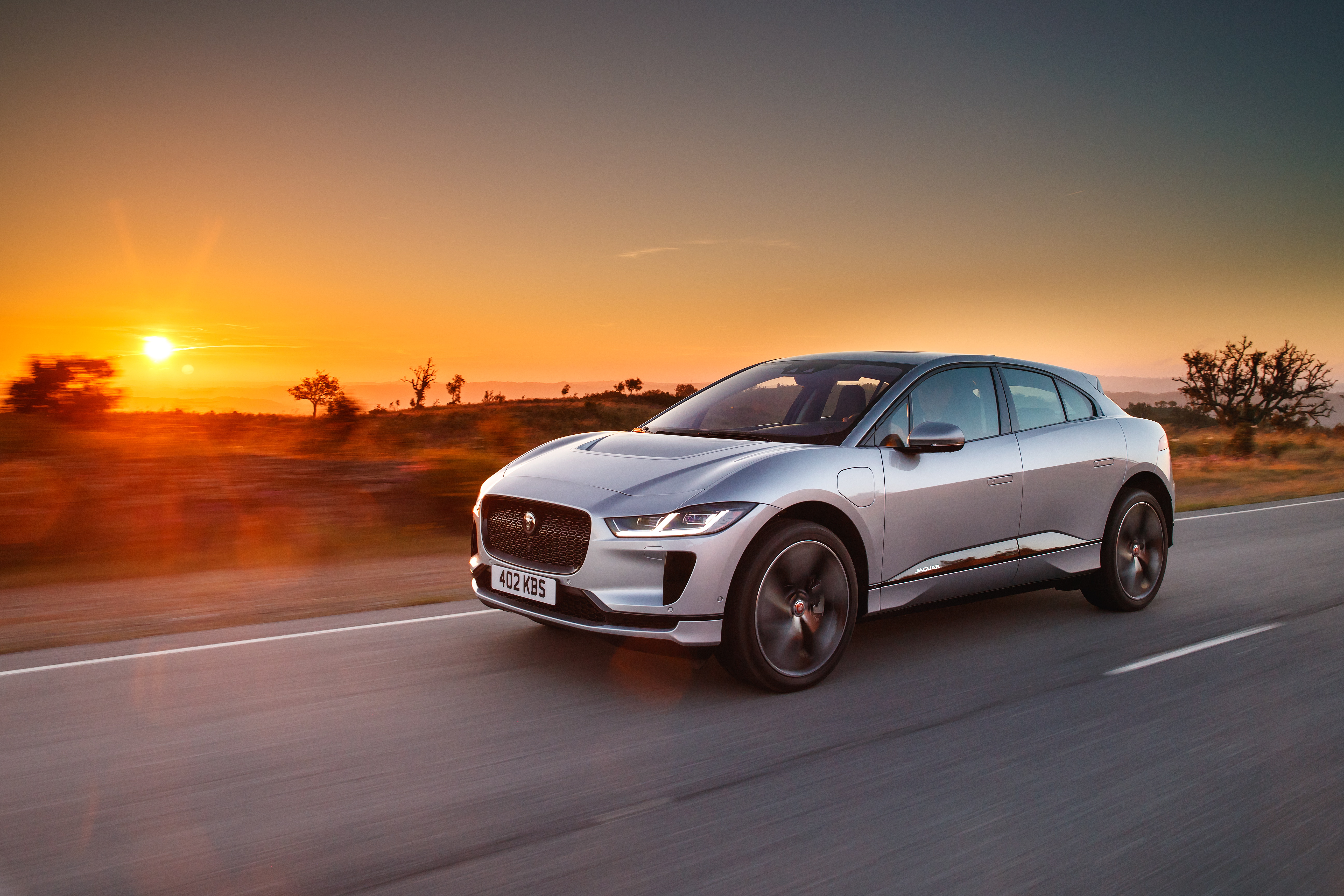 Jaguar I-Pace modern big