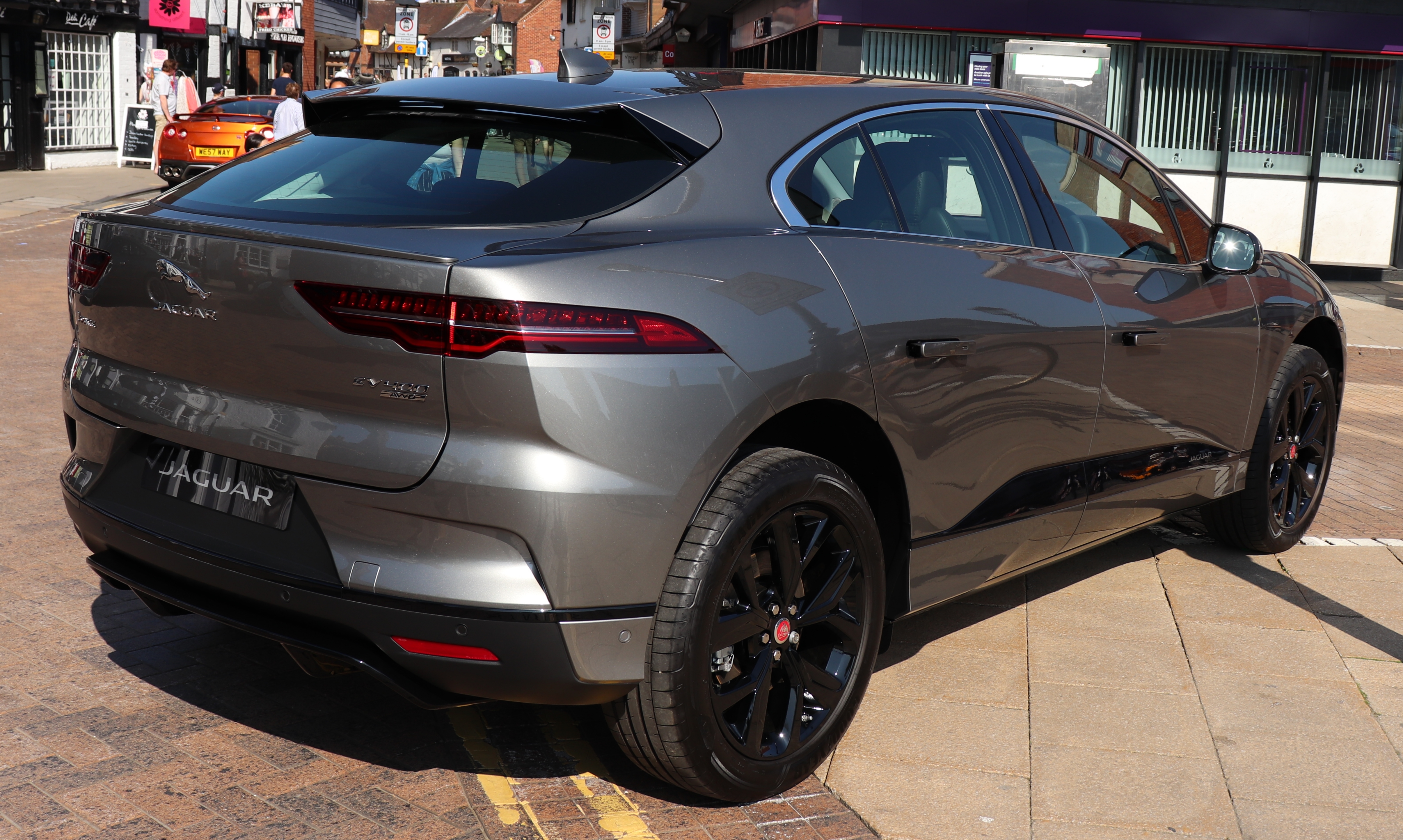 Jaguar I-Pace modern big