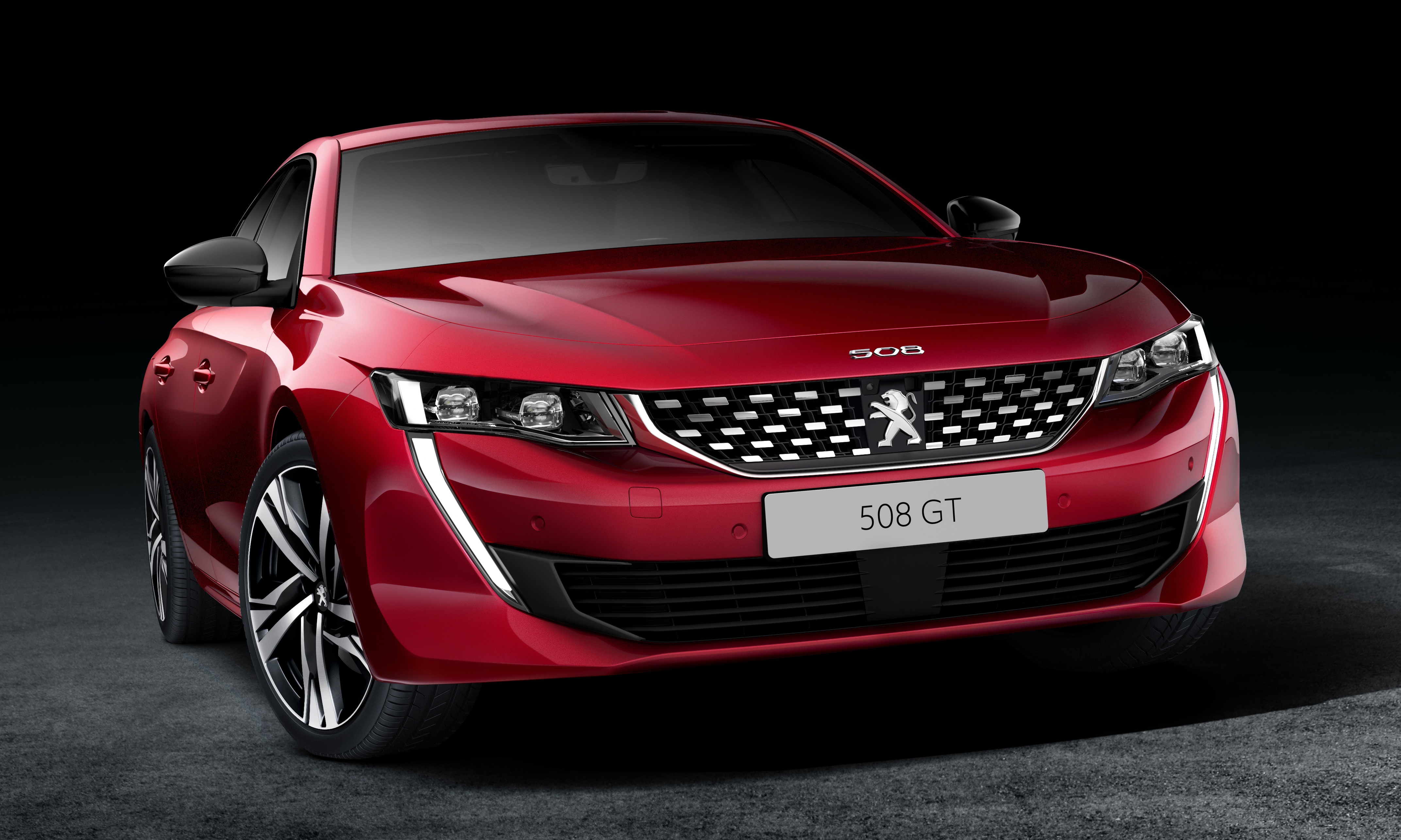 Peugeot 508 SW interior restyling