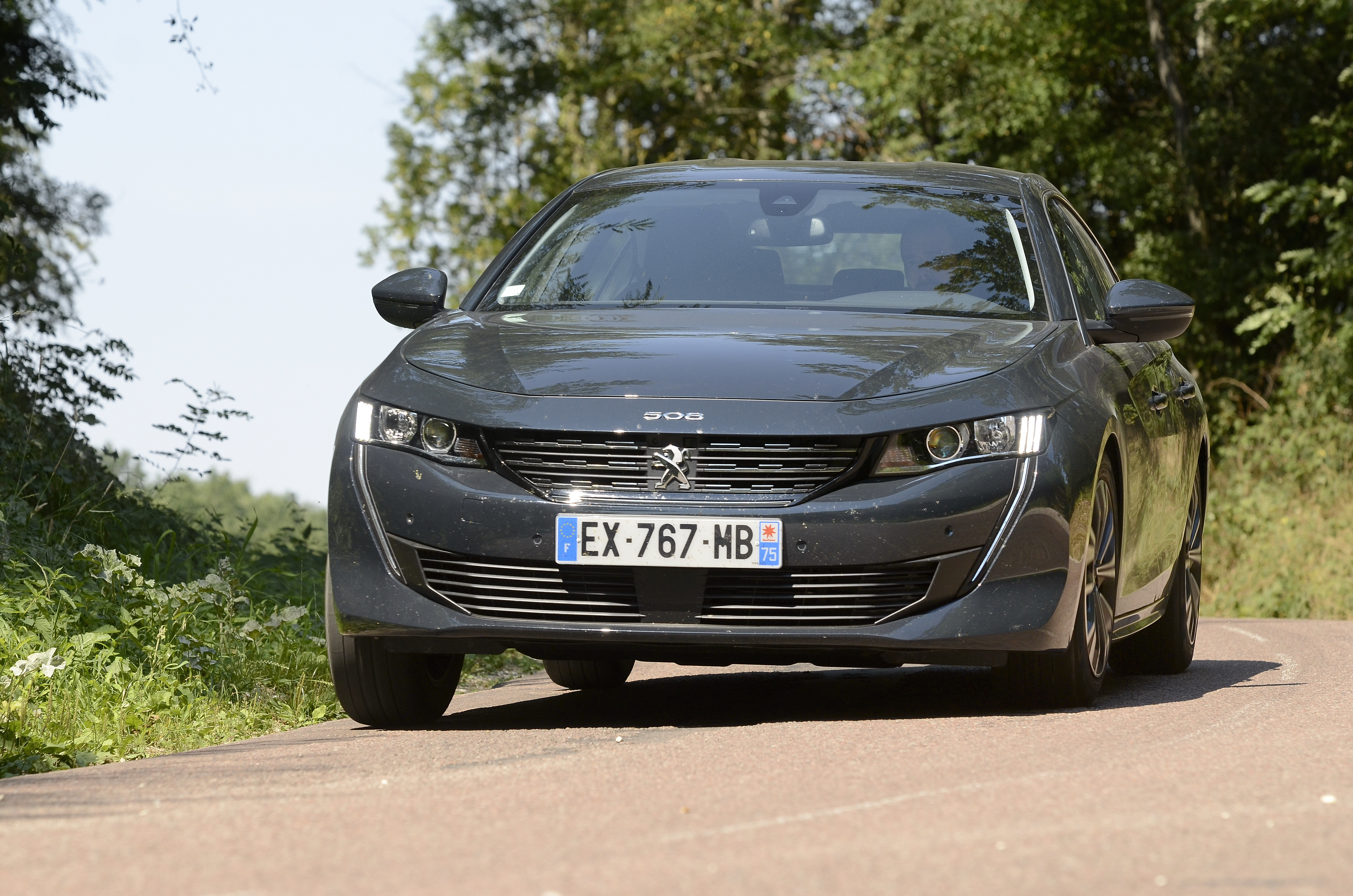 Peugeot 508 SW wagon restyling