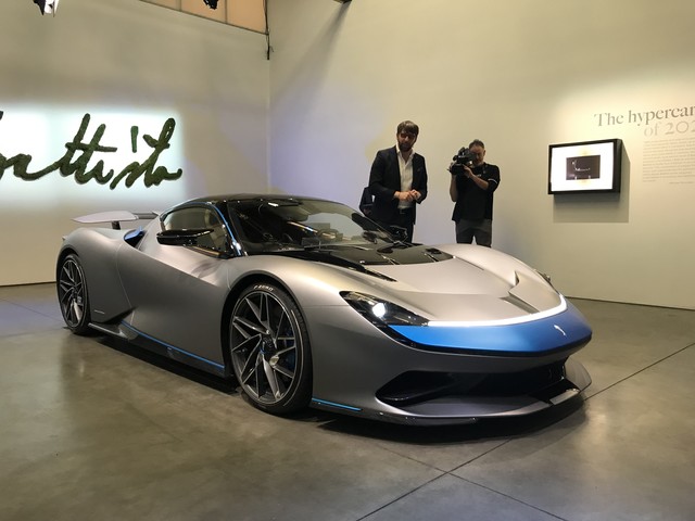 Peugeot e-2008 4k model