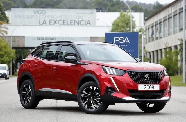 Peugeot 2008 modern big Peugeot 2008 suv photo