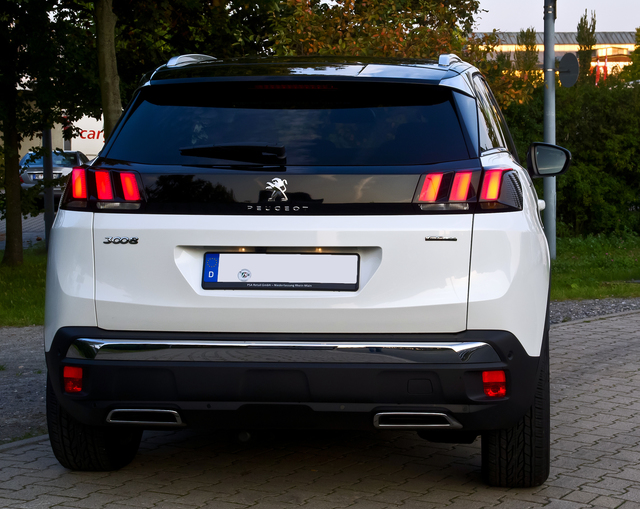 Peugeot 3008 modern restyling