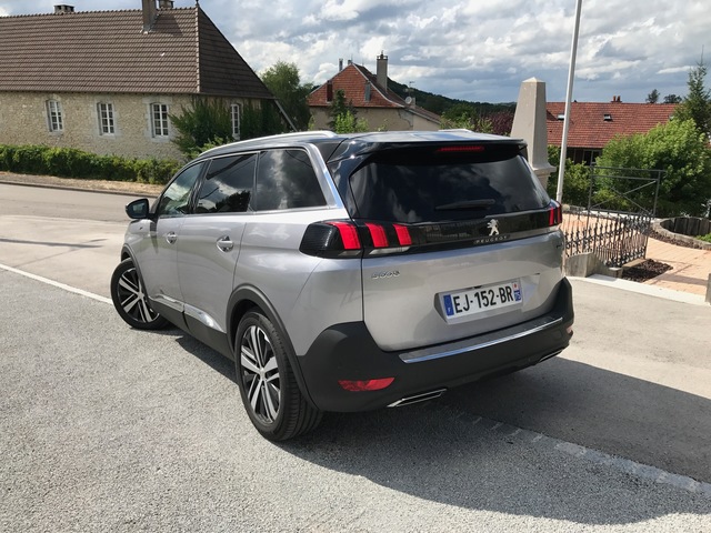 Peugeot 5008 mod specifications Peugeot 5008 4k photo