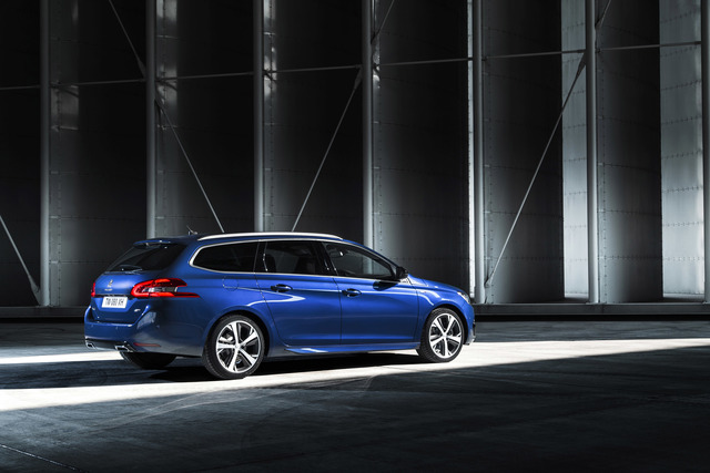 Peugeot 308 GT exterior photo