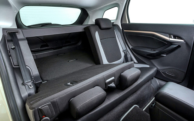 VAZ Lada Vesta Sport hd big VAZ Lada Vesta Sport sedan specifications