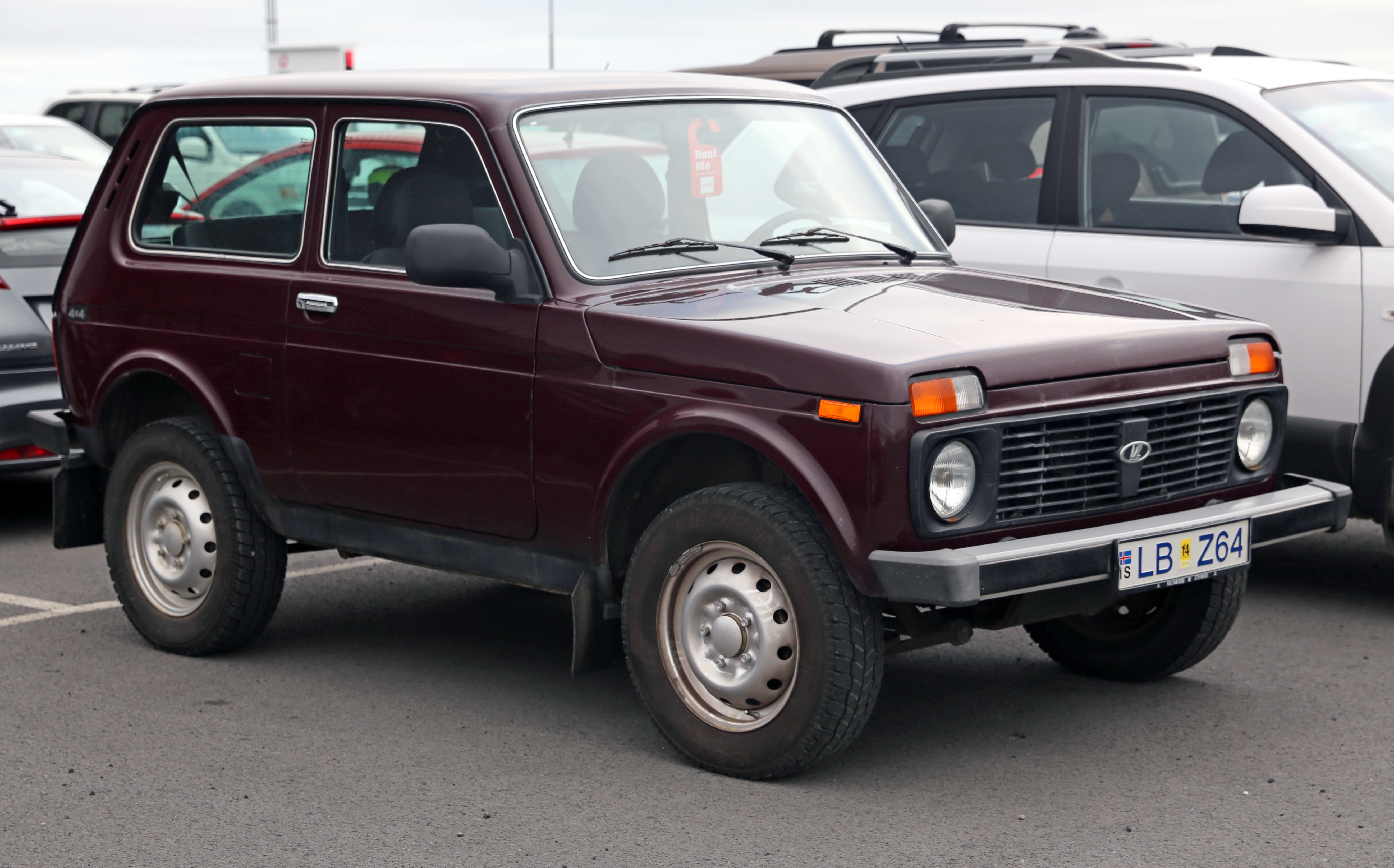 VAZ Lada 4x4 Bronto interior specifications