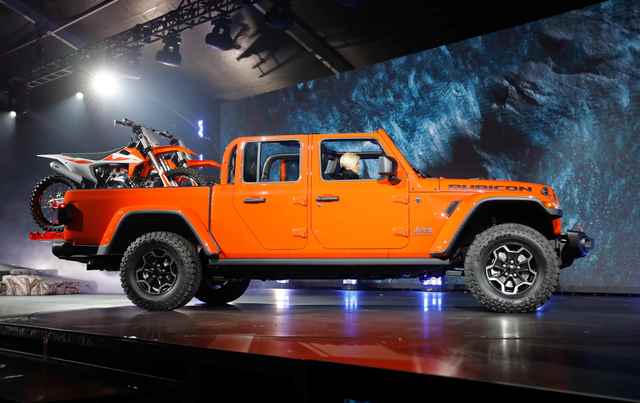 Jeep Gladiator auto show