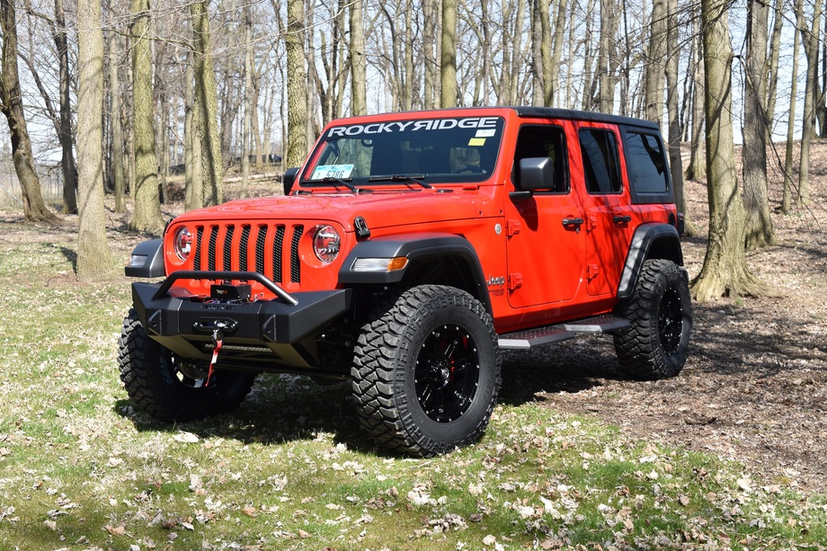 Jeep Gladiator Photos and Specs. Photo Jeep Gladiator modern 2018 and