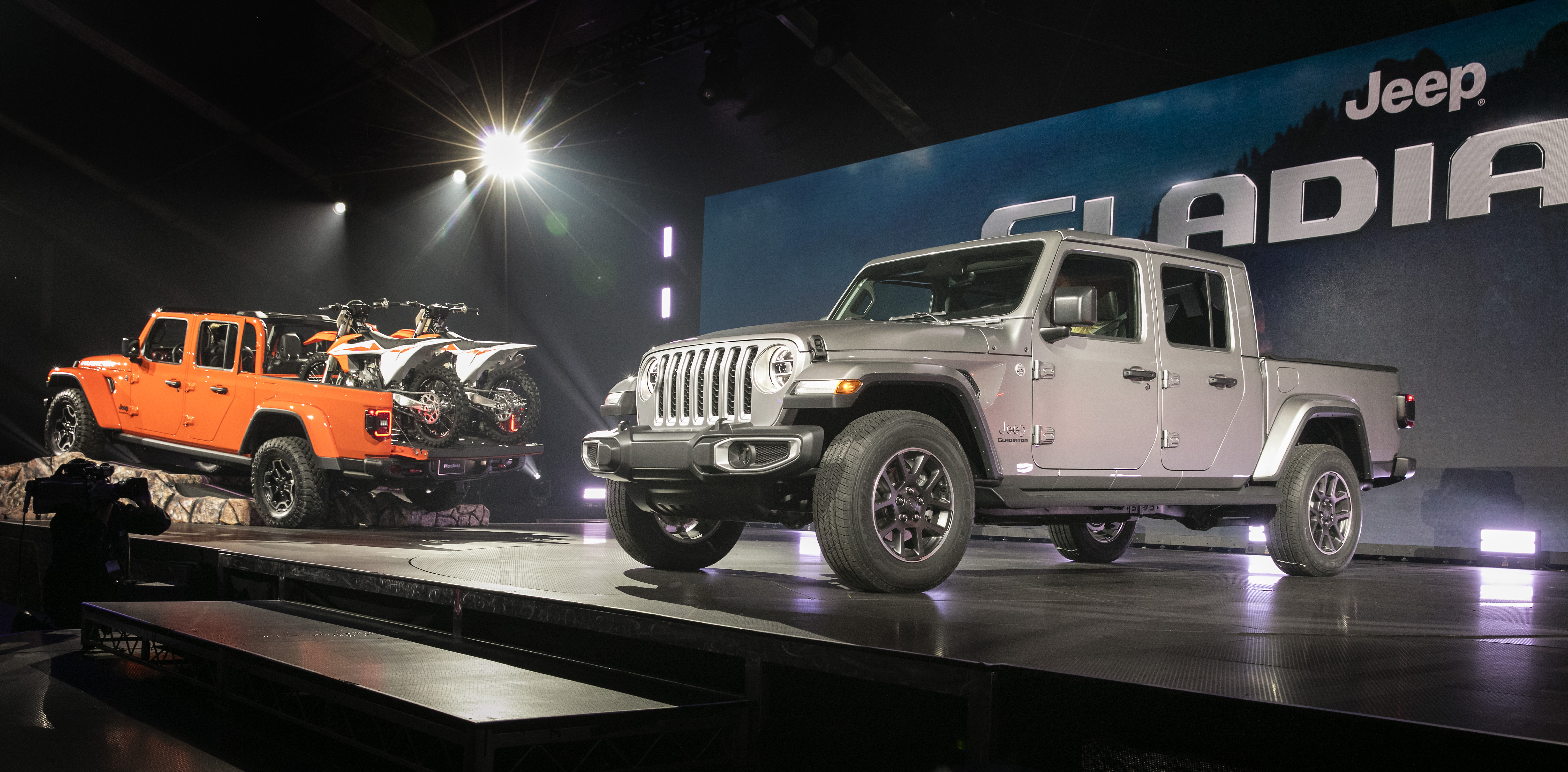 Jeep Gladiator reviews restyling