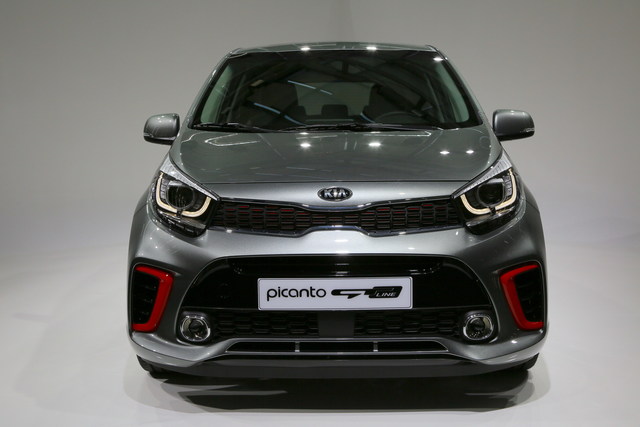 KIA Picanto X-Line auto show