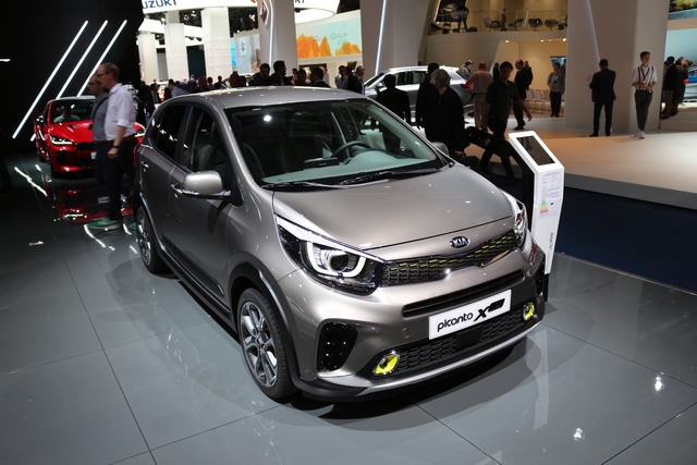 KIA Picanto X-Line Photos and Specs. Photo: KIA Picanto X-Line 4k model ...