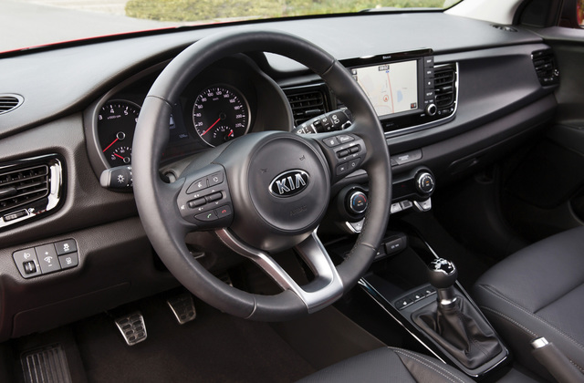 KIA Rio Sedan 4k specifications