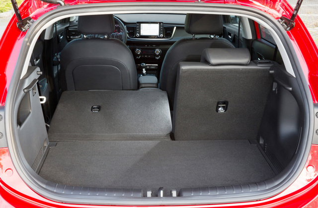 KIA Rio X-Line interior 2017