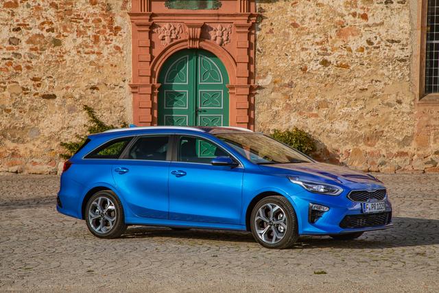 KIA Ceed hatchback specifications KIA Ceed accessories 2018