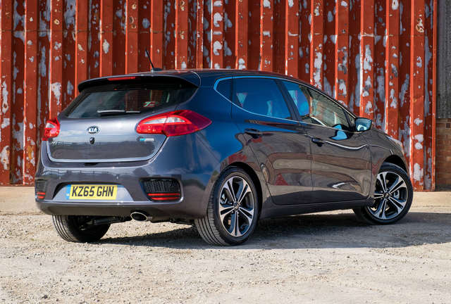 KIA Ceed GT accessories specifications KIA Ceed GT reviews restyling