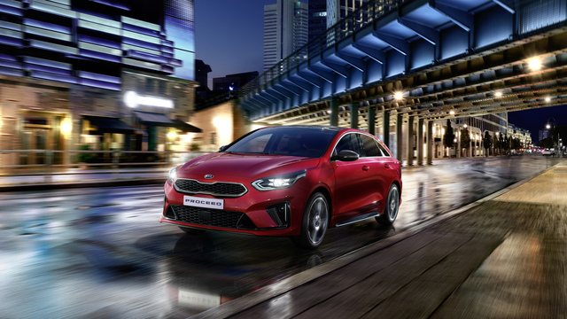 KIA Ceed GT interior restyling KIA Ceed GT hatchback specifications