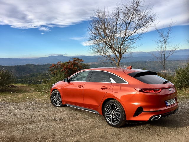 KIA Ceed SW interior restyling KIA Ceed SW exterior restyling