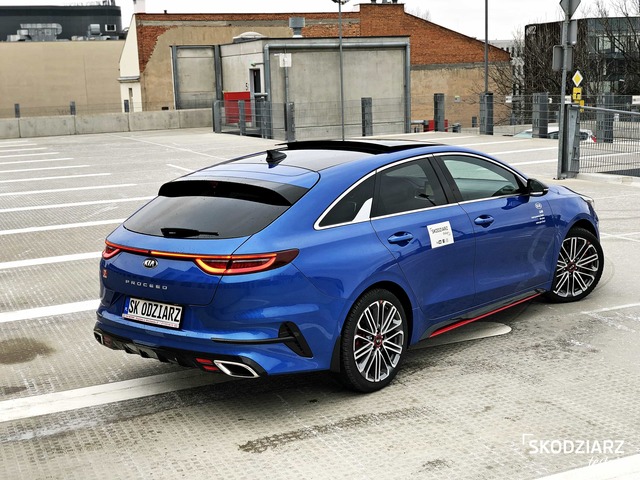 KIA ProCeed auto show