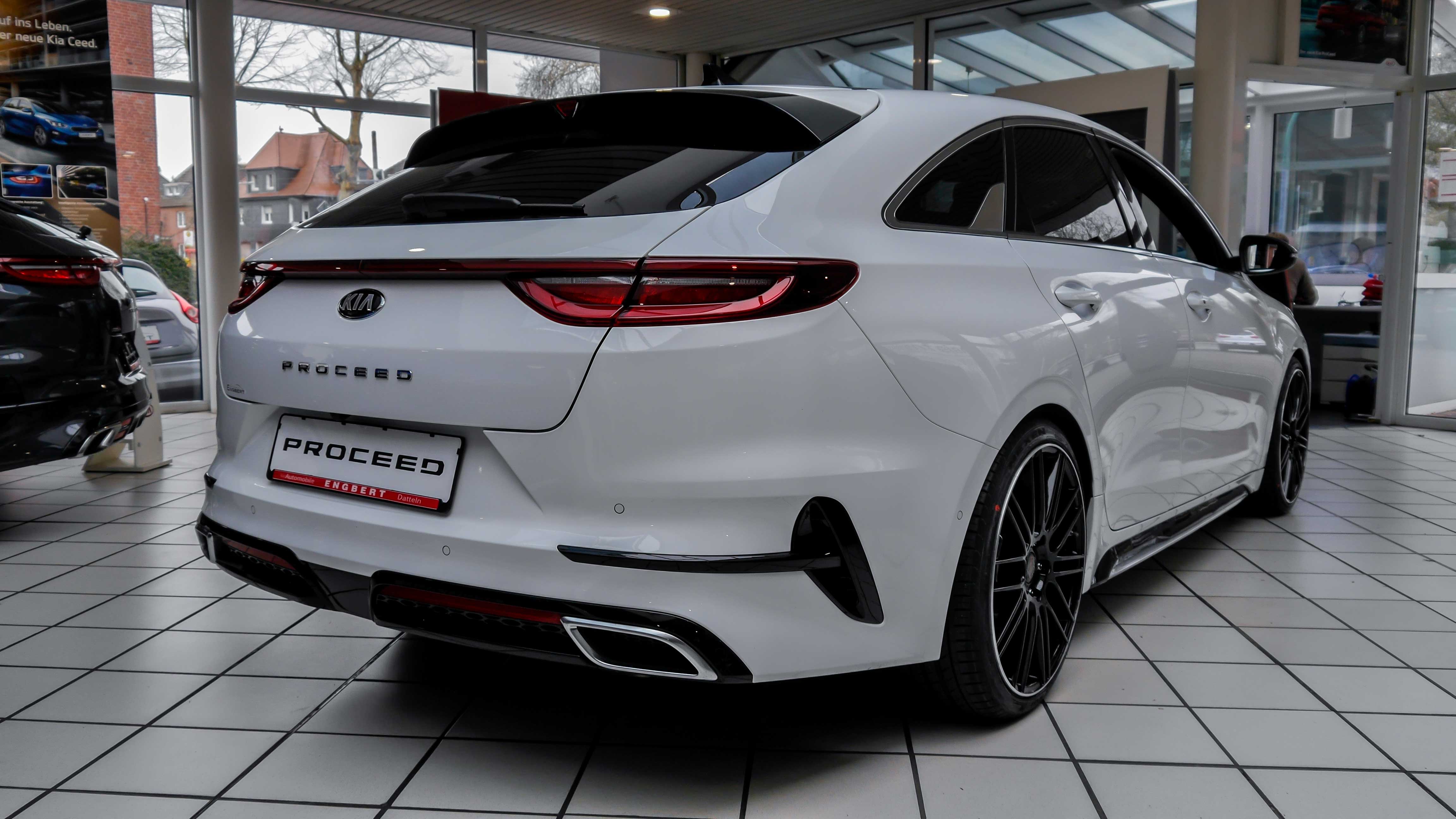 KIA ProCeed GT accessories specifications